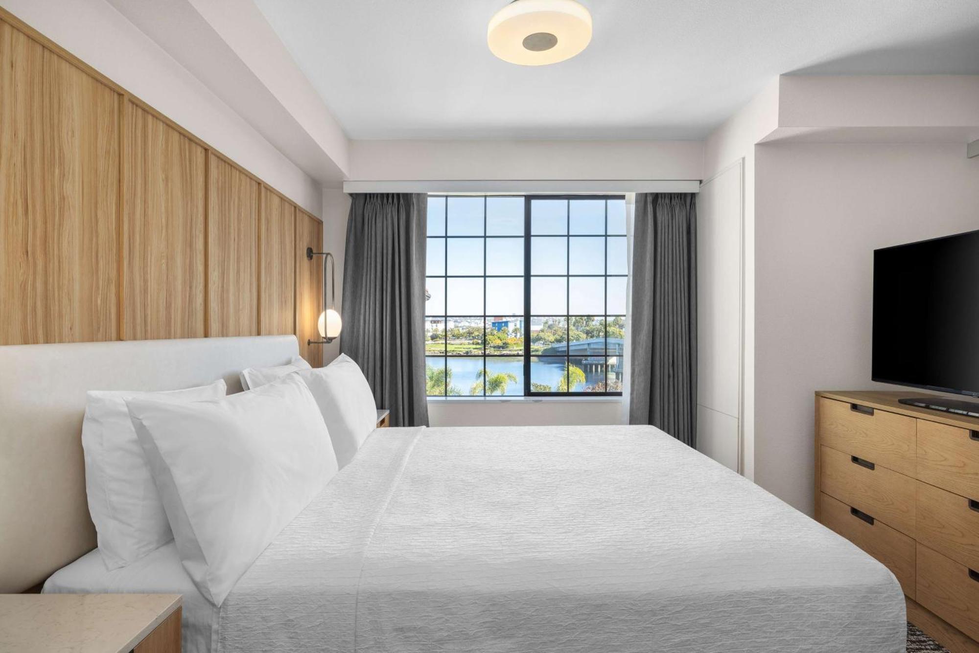 Homewood Suites By Hilton San Diego Airport-Liberty Station Buitenkant foto