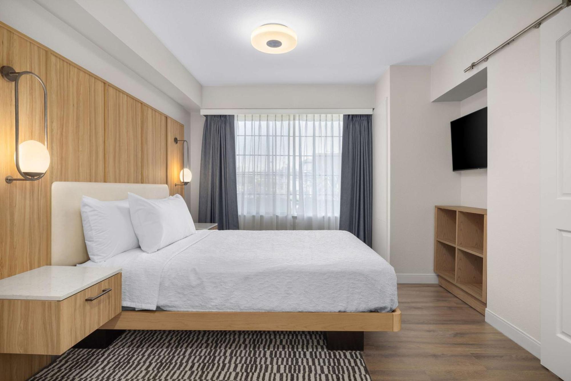 Homewood Suites By Hilton San Diego Airport-Liberty Station Buitenkant foto