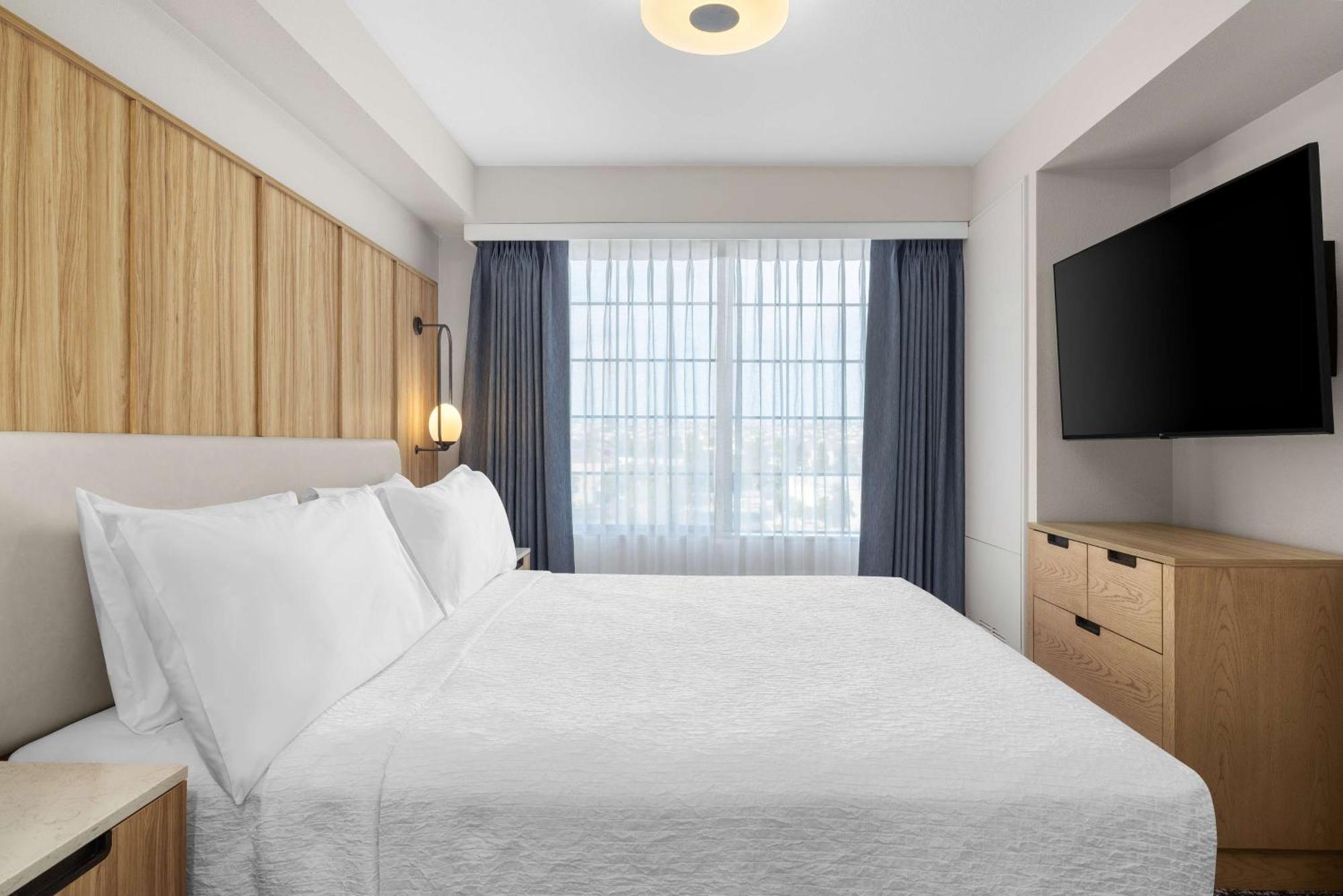 Homewood Suites By Hilton San Diego Airport-Liberty Station Buitenkant foto
