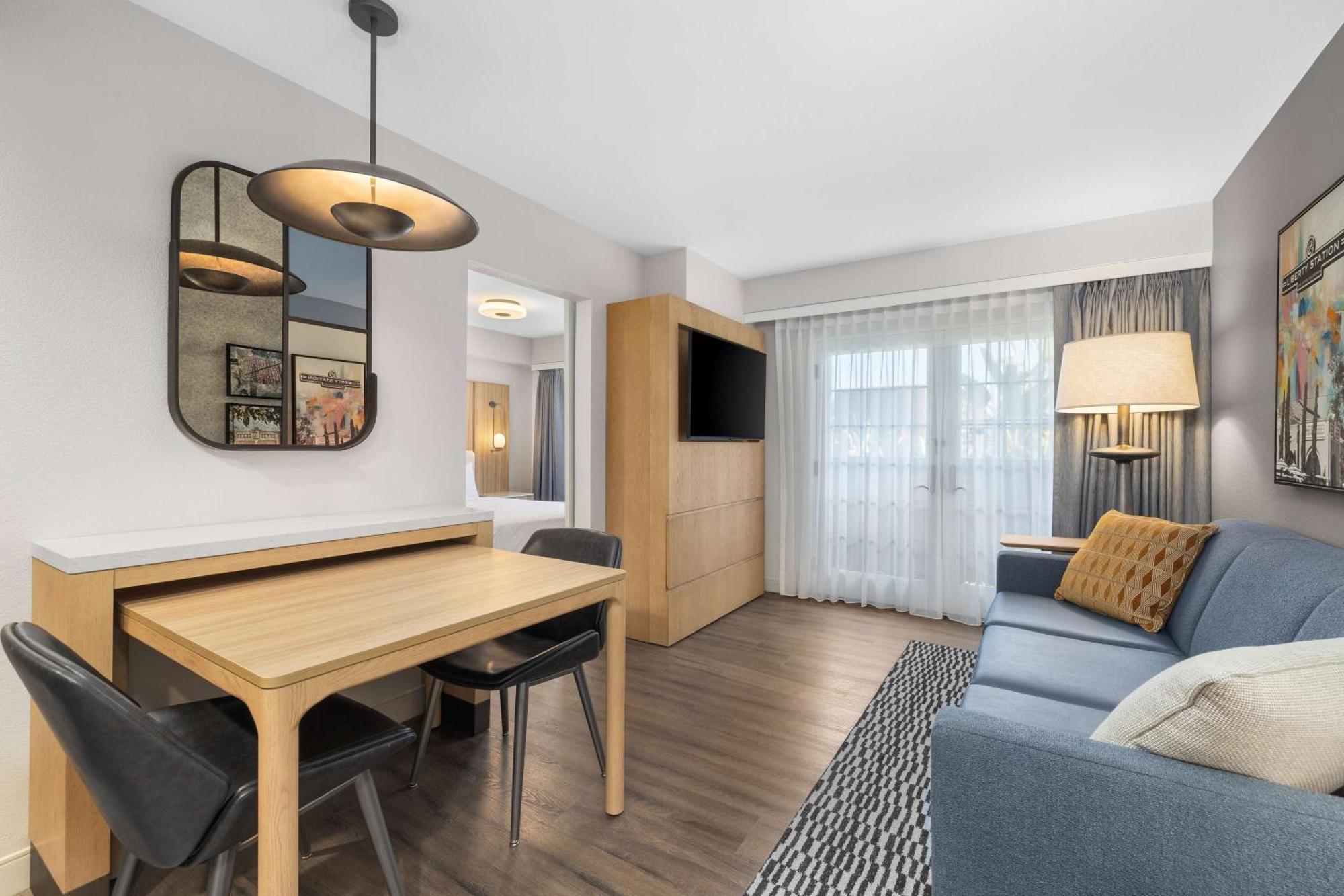Homewood Suites By Hilton San Diego Airport-Liberty Station Buitenkant foto