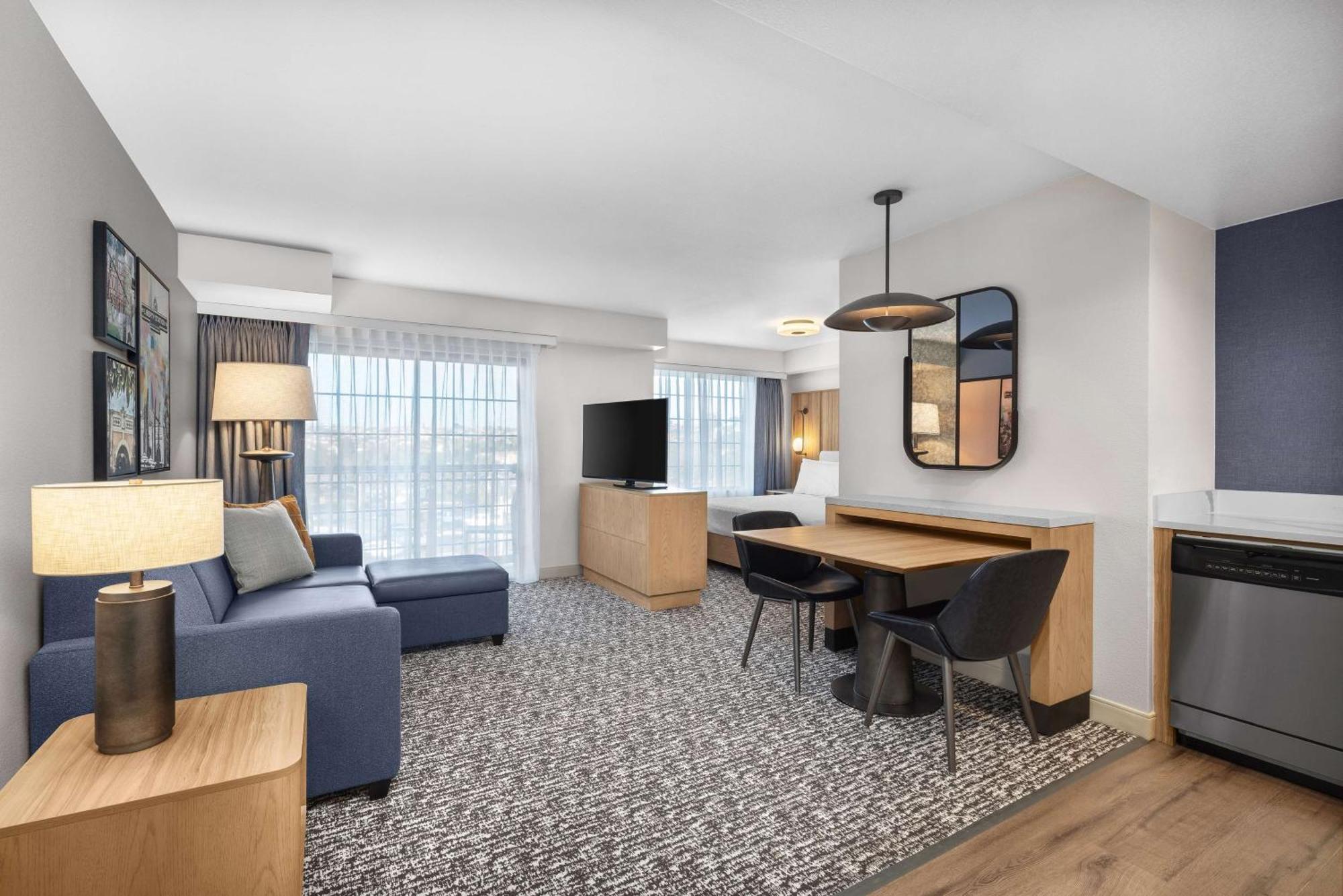 Homewood Suites By Hilton San Diego Airport-Liberty Station Buitenkant foto