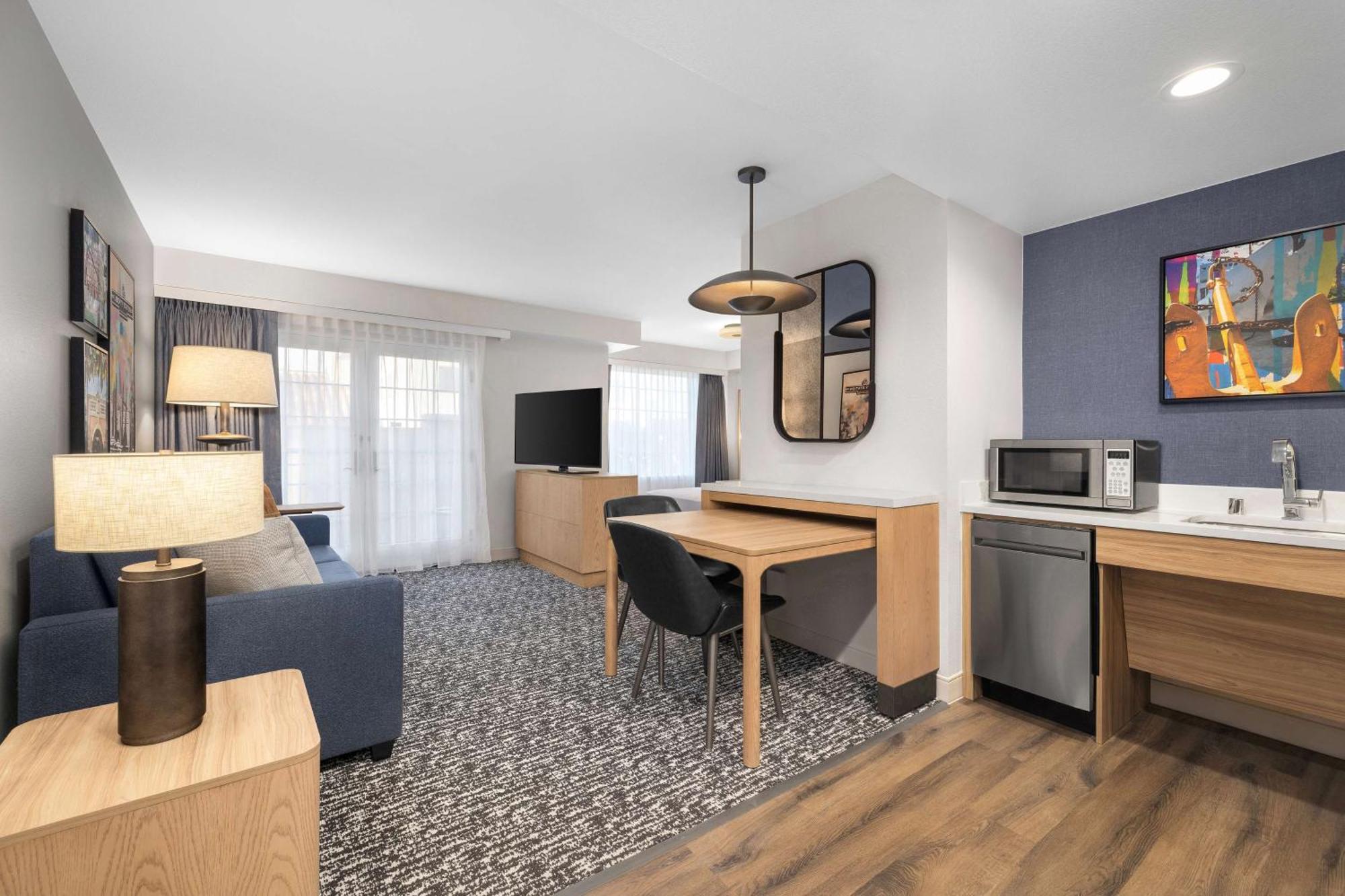 Homewood Suites By Hilton San Diego Airport-Liberty Station Buitenkant foto