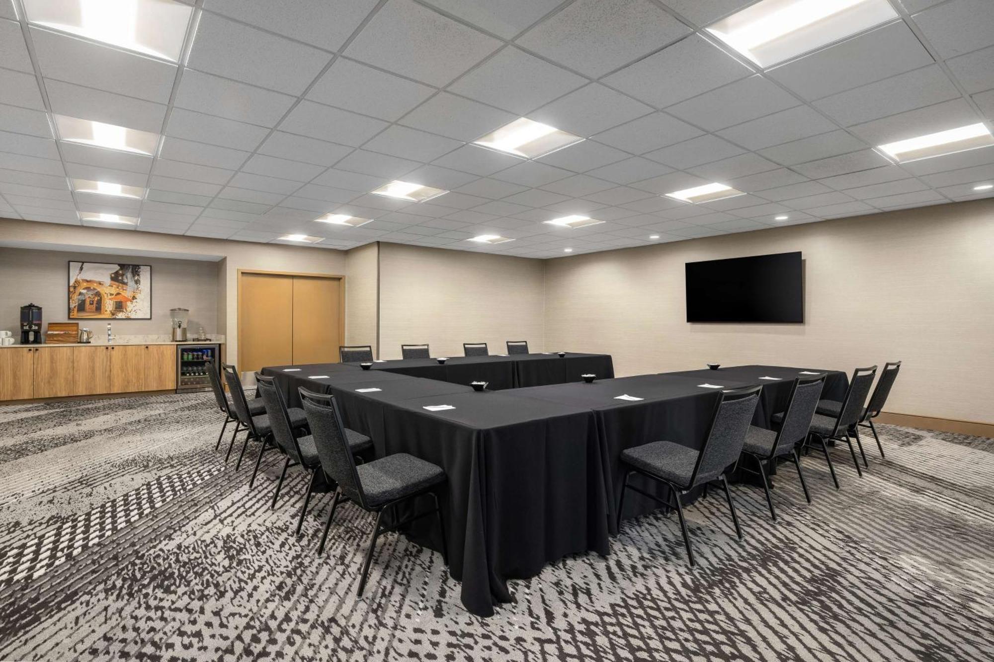 Homewood Suites By Hilton San Diego Airport-Liberty Station Buitenkant foto